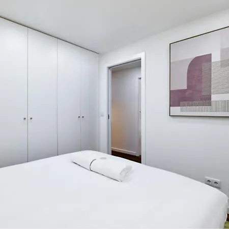 Classy & Modern 2 Bedroom - Near Museu Do Fado 76685al Apartment Lisbon